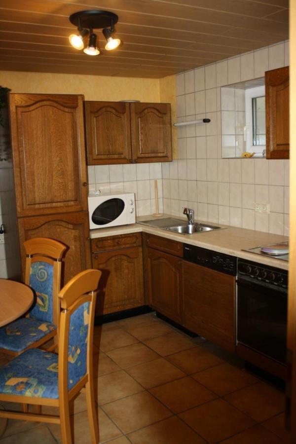 Monteur-/Und Ferienwohnung Diehl Asslar Buitenkant foto